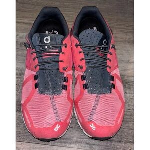 On Cloud Coral Shadow women’s sz 9